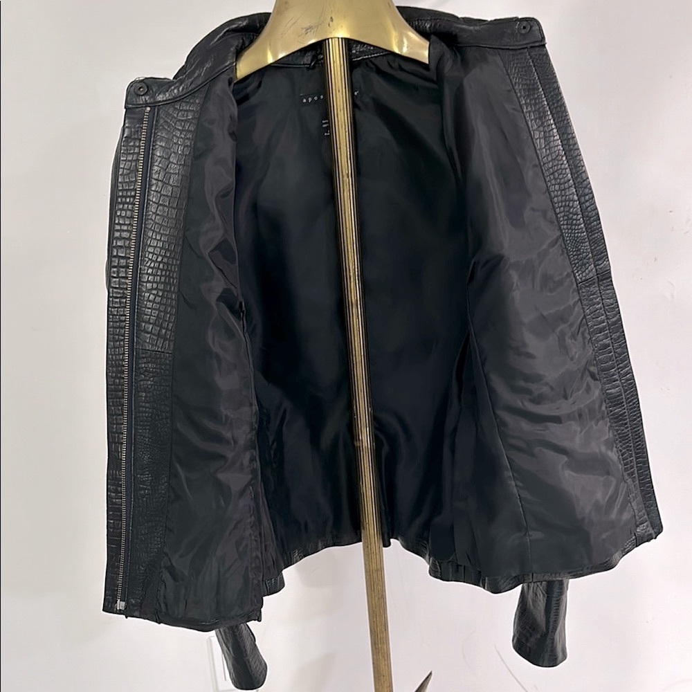 Apostrophe Black Leather Women's Jacket - image 6